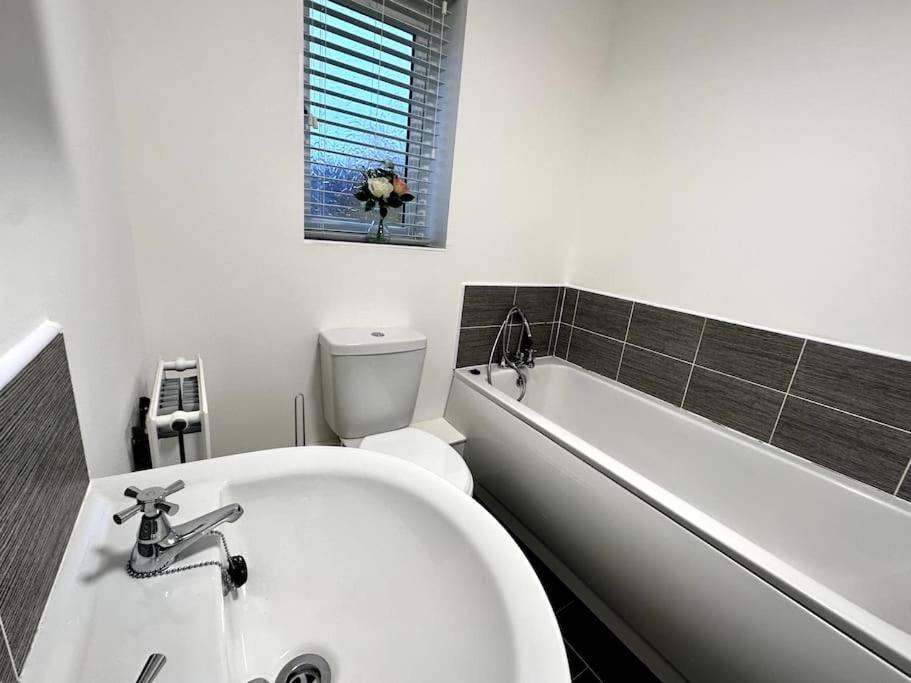 Middlebeck House By Blue Skies Stays Middlesbrough Exteriör bild